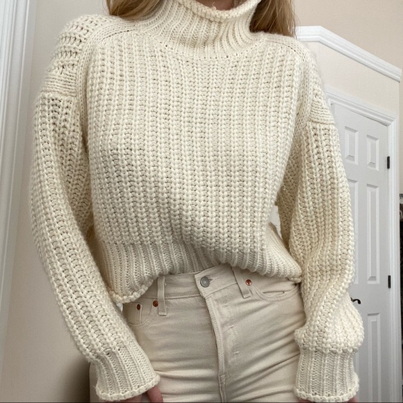 H&M Cable Knit Cream Sweater - Picture 3 of 5